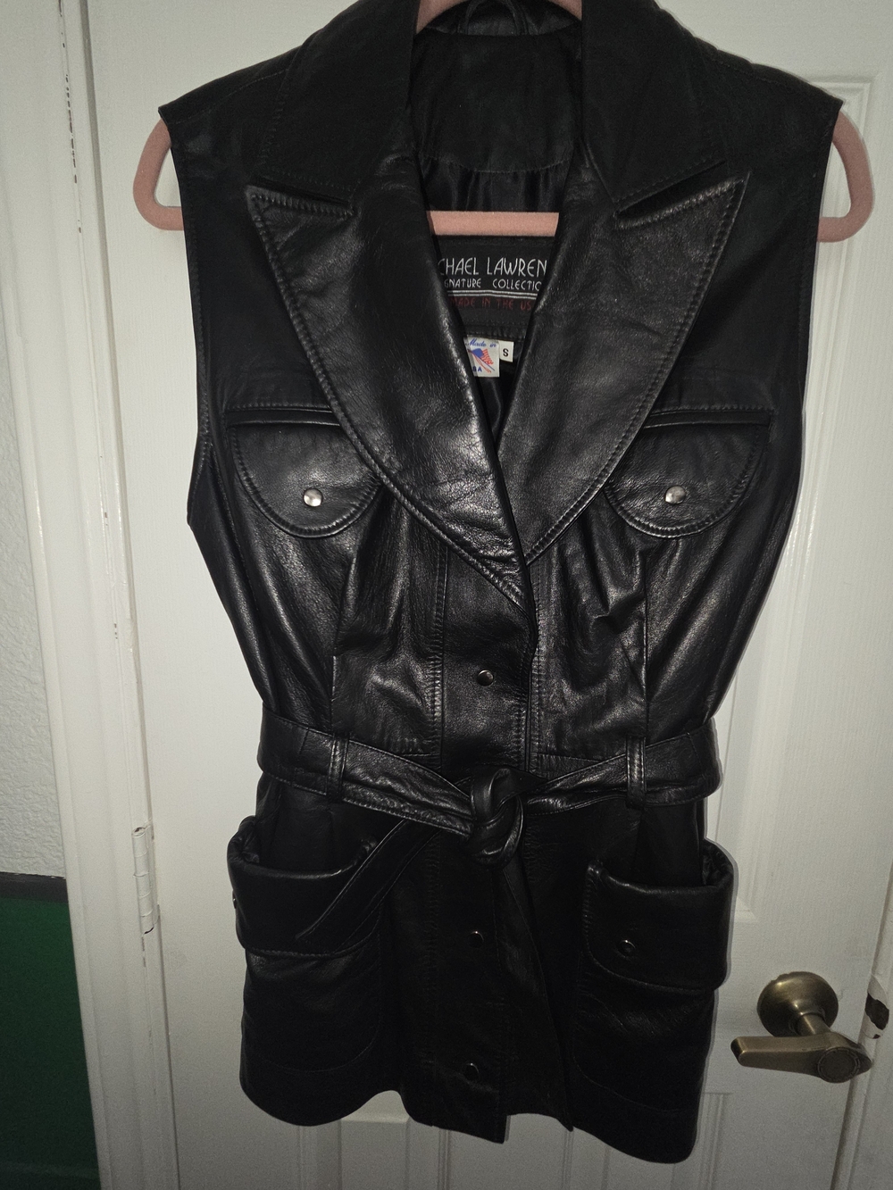 VTG Black Leather Women Leather Sleeveless Belted Vest. Size S